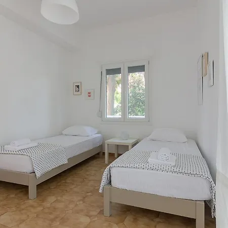 Apartment Comfortable Two Bedroom Parikia (Paros)